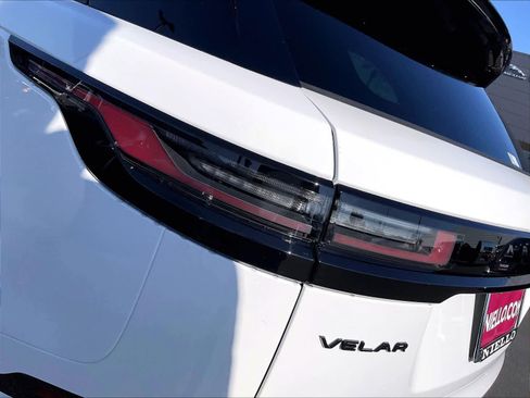 New 2026 Land Rover Range Rover Velar Dynamic SE image 25