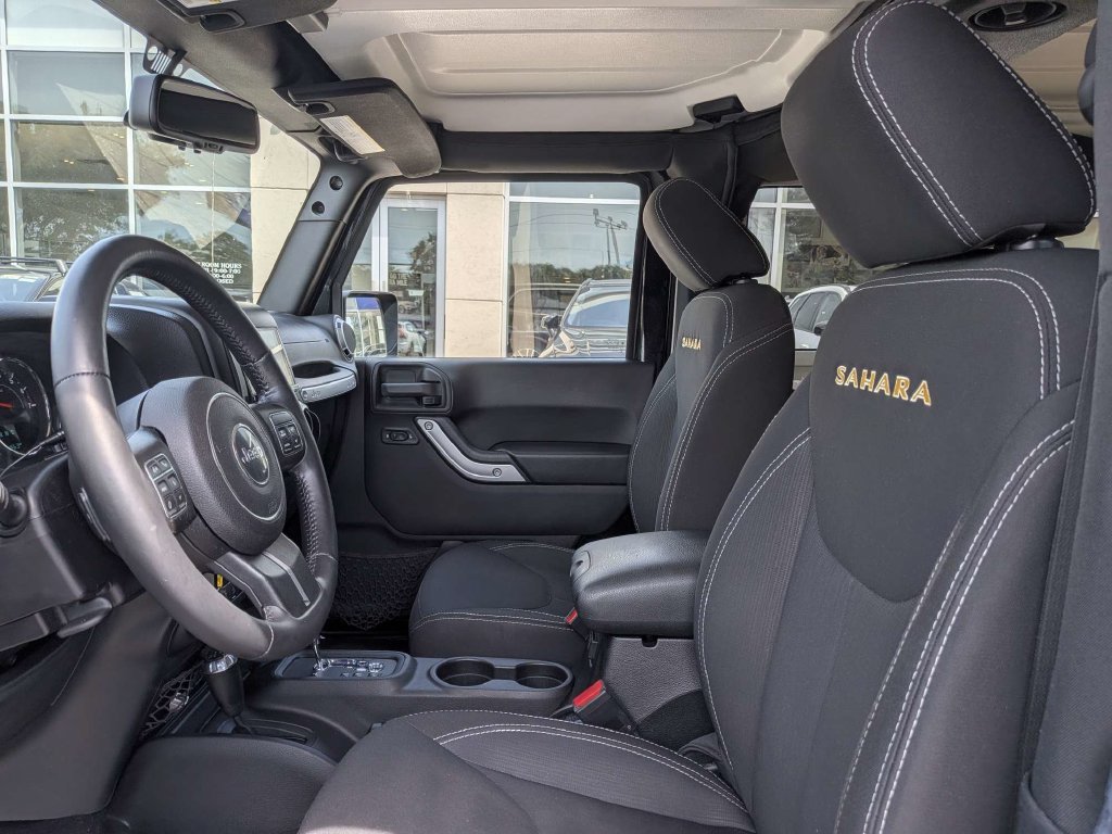 Used 2015 Jeep Wrangler Sahara w/ Dual Top Group AWD/4WD image 2
