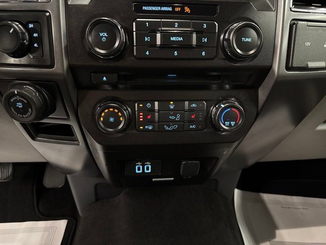 Used 2018 Ford F150 XLT w/ Equipment Group 302A Luxury AWD/4WD image 17