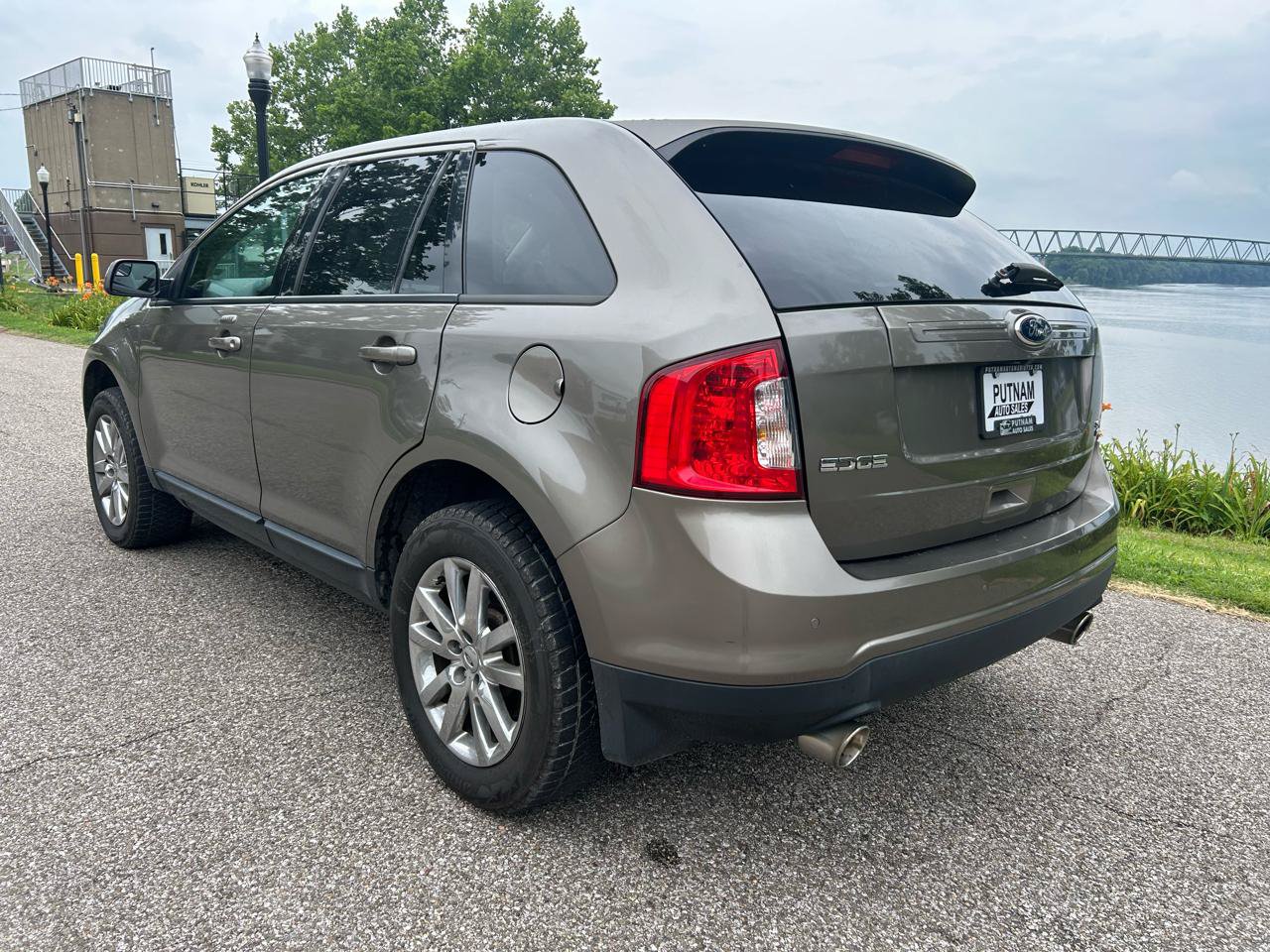 Used 2013 Ford Edge SEL AWD/4WD image 3