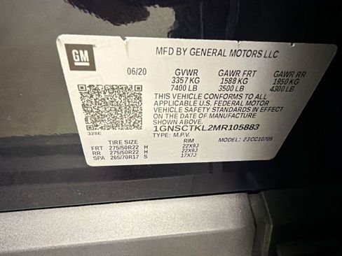 Used 2021 Chevrolet Tahoe High Country w/ Premium Package RWD image 18