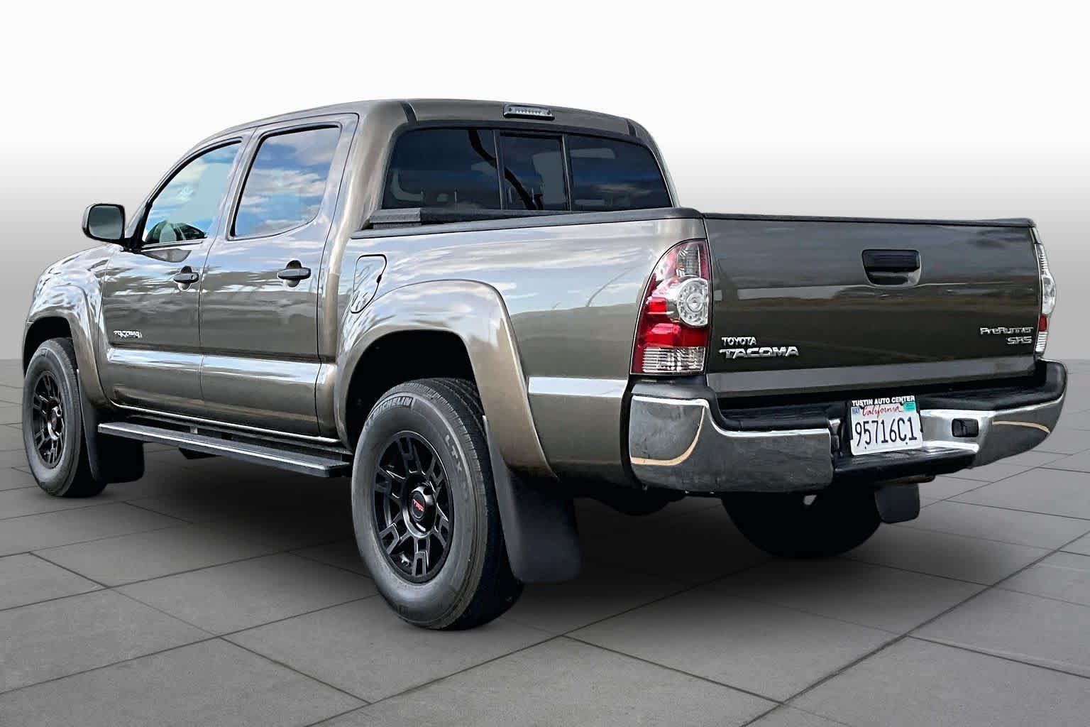Used 2011 Toyota Tacoma PreRunner w/ SR5 Pkg #2 RWD image 11