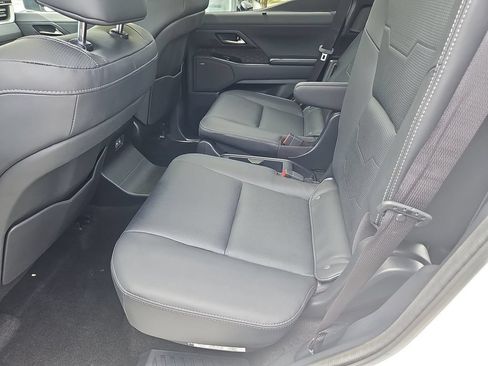 Used 2025 Lexus GX 550 w/ Accessory Package (2T) AWD/4WD image 35
