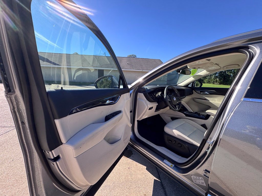 Used 2025 Buick Encore GX Preferred FWD image 11