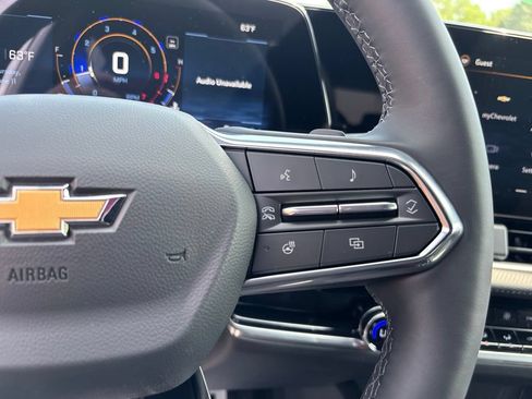 New 2026 Chevrolet Equinox LT w/ Convenience Package II AWD/4WD image 12