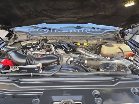 Used 2018 Ford F350 Lariat w/ Camper Package AWD/4WD image 40