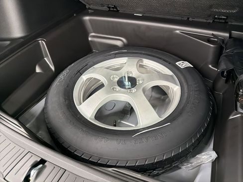 New 2026 Jeep Grand Cherokee Limited image 9