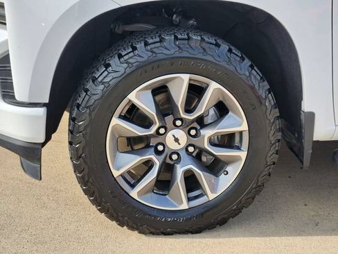 Used 2020 Chevrolet Silverado 1500 RST AWD/4WD image 18