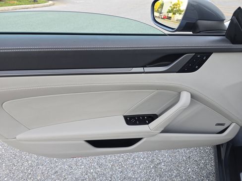 Used 2025 Porsche 911 Carrera image 19