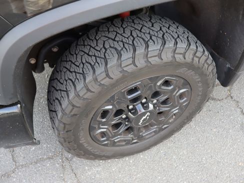 Used 2024 Chevrolet Silverado 2500 High Country w/ Midnight Edition image 43