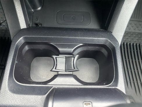 Used 2017 Toyota Tacoma TRD Sport w/ Tow Package (A/T) image 24