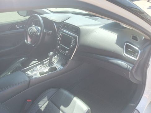 Used 2021 Nissan Maxima Platinum FWD image 11