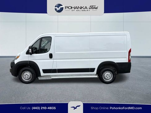 Used 2025 RAM ProMaster 2500 w/ U-Haul Equipment Group FWD image 8