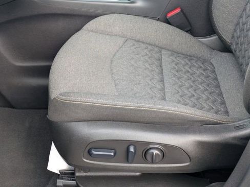 Certified 2024 Chevrolet Equinox LT image 23