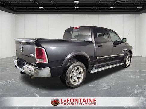 Used 2017 RAM 1500 Laramie w/ Convenience Group image 8