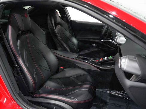 Used 2018 Ferrari 812 Superfast RWD image 15