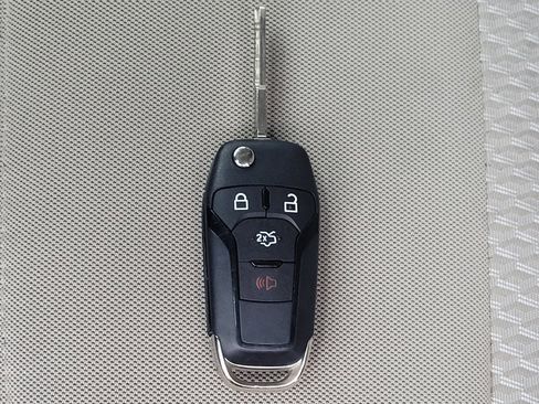 Used 2021 Ford Explorer 2WD image 32