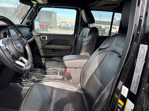 Used 2022 Jeep Wrangler Unlimited Sahara AWD/4WD image 9