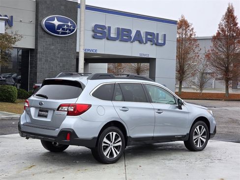 Used 2019 Subaru Outback 2.5i Limited image 5