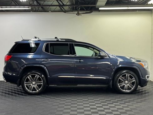 Used 2019 GMC Acadia Denali w/ Technology Package AWD/4WD image 4