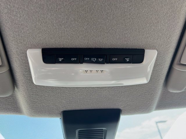 Used 2023 Nissan Kicks SV FWD image 23