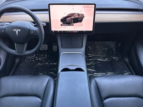 Used 2022 Tesla Model Y Performance AWD/4WD image 15