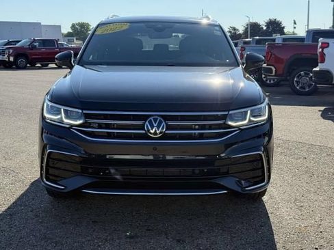 Used 2022 Volkswagen Tiguan SEL R-Line AWD/4WD image 3