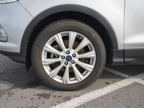 Used 2017 Ford Escape Titanium image 10