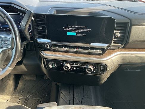 Used 2022 Chevrolet Silverado 1500 LT image 14