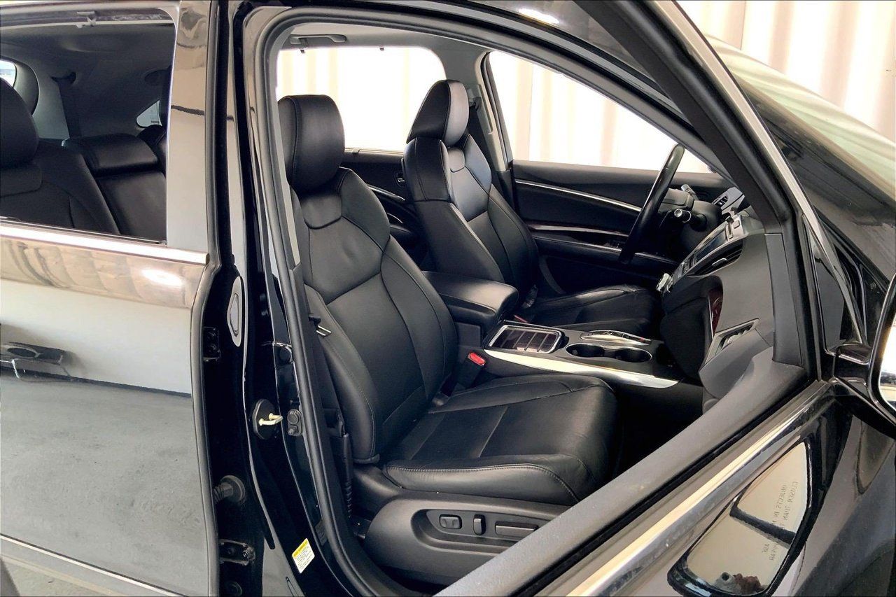 Used 2016 Acura MDX w/ Advance & Entertainment Pkg FWD image 15