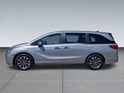 Used 2024 Honda Odyssey EX-L image 2