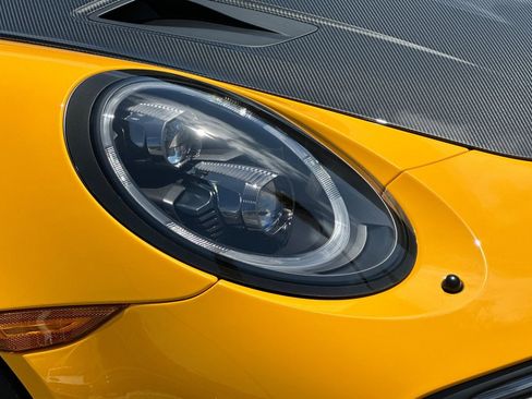 Certified 2018 Porsche 911 GT2 RS RWD image 35