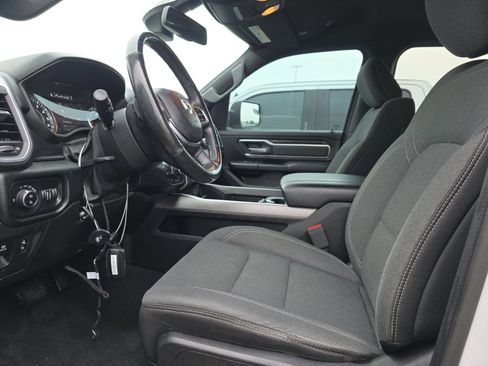 Used 2019 RAM 1500 Big Horn AWD/4WD image 3