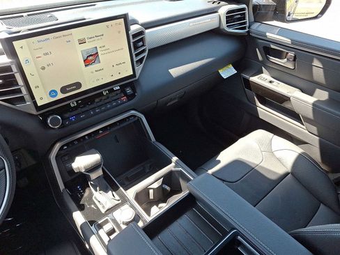 New 2026 Toyota Tundra Limited AWD/4WD image 11