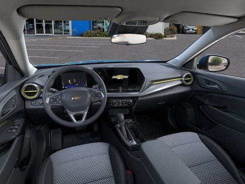 New 2026 Chevrolet Trax LT w/ Driver Confidence Package FWD image 15