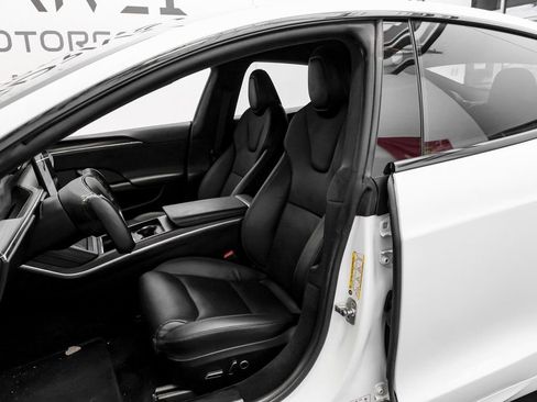 Used 2023 Tesla Model S image 30