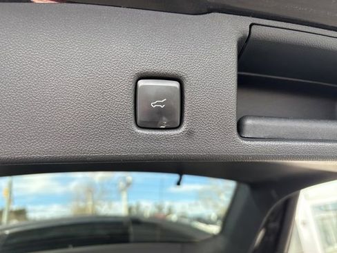 Certified 2022 Ford Escape SEL w/ Technology Package image 32