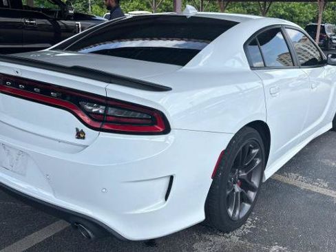Used 2020 Dodge Charger Scat Pack w/ Plus Group RWD image 4