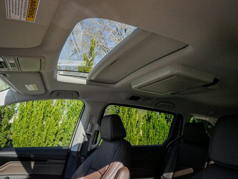 New 2026 Honda Odyssey Touring image 27