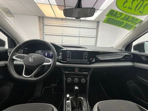 Used 2023 Volkswagen Taos S FWD image 4