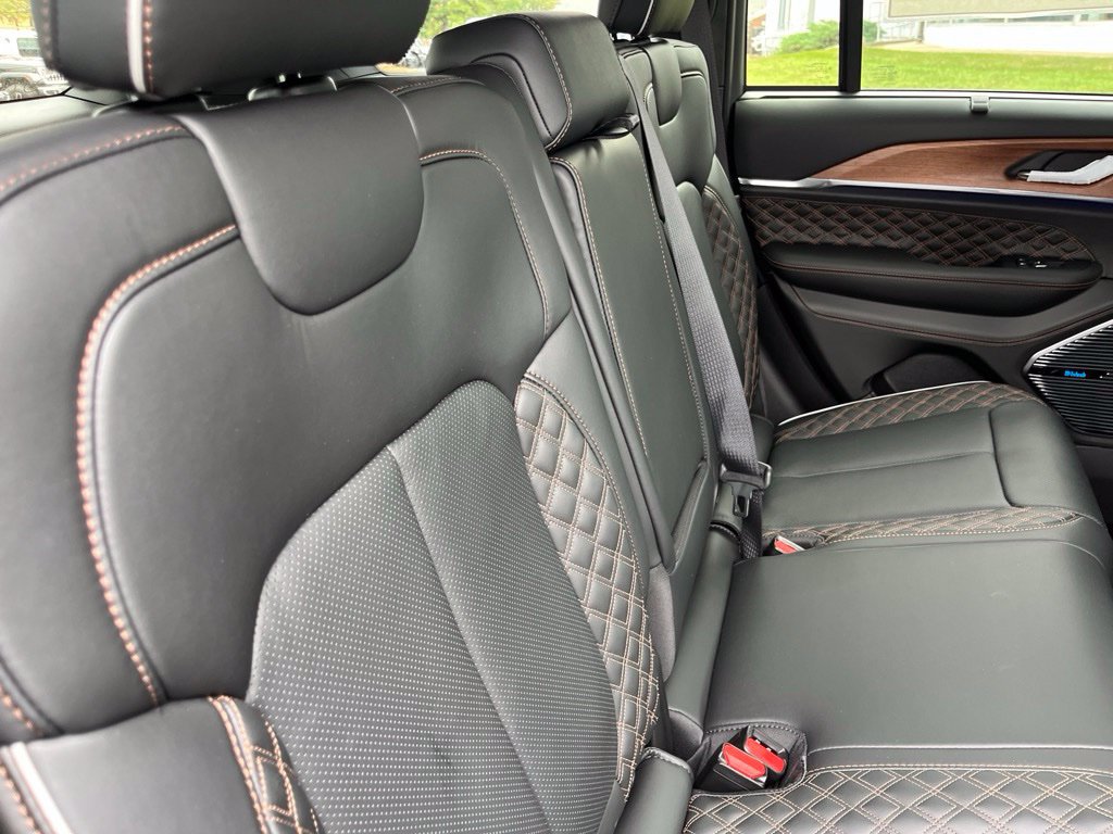 New 2027 Jeep Grand Cherokee Summit AWD/4WD image 40