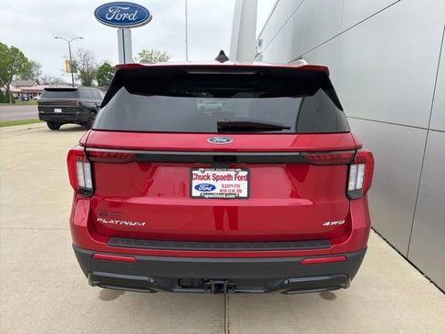 Used 2025 Ford Explorer Platinum w/ LUX Leather Package AWD/4WD image 4