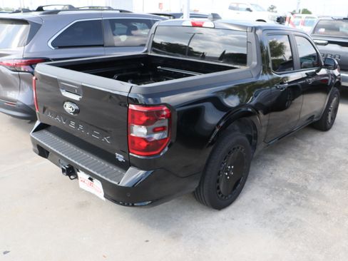 Used 2025 Ford Maverick Lobo image 10