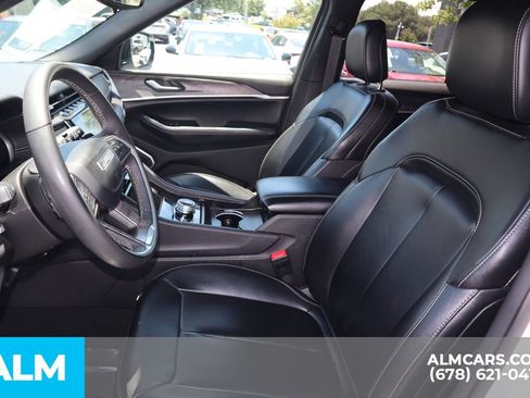 Used 2024 Jeep Grand Cherokee Limited 4xe AWD/4WD image 10