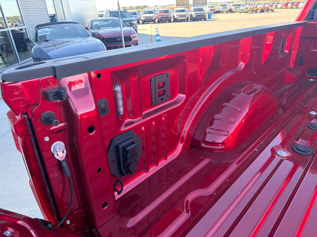 New 2027 Ford F350 Lariat w/ Lariat Premium Package AWD/4WD image 8