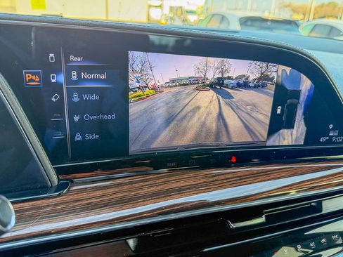 Used 2023 Cadillac Escalade Premium Luxury image 23