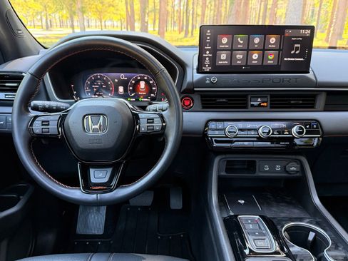 Used 2026 Honda Passport TrailSport Elite image 3