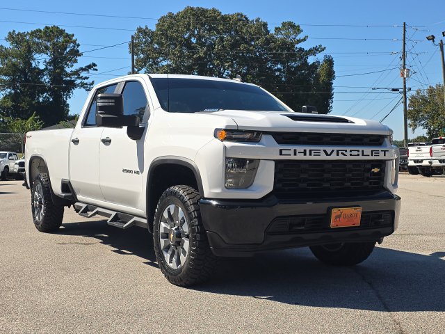 Used 2022 Chevrolet Silverado 2500 Custom w/ Custom Value Package AWD/4WD image 7