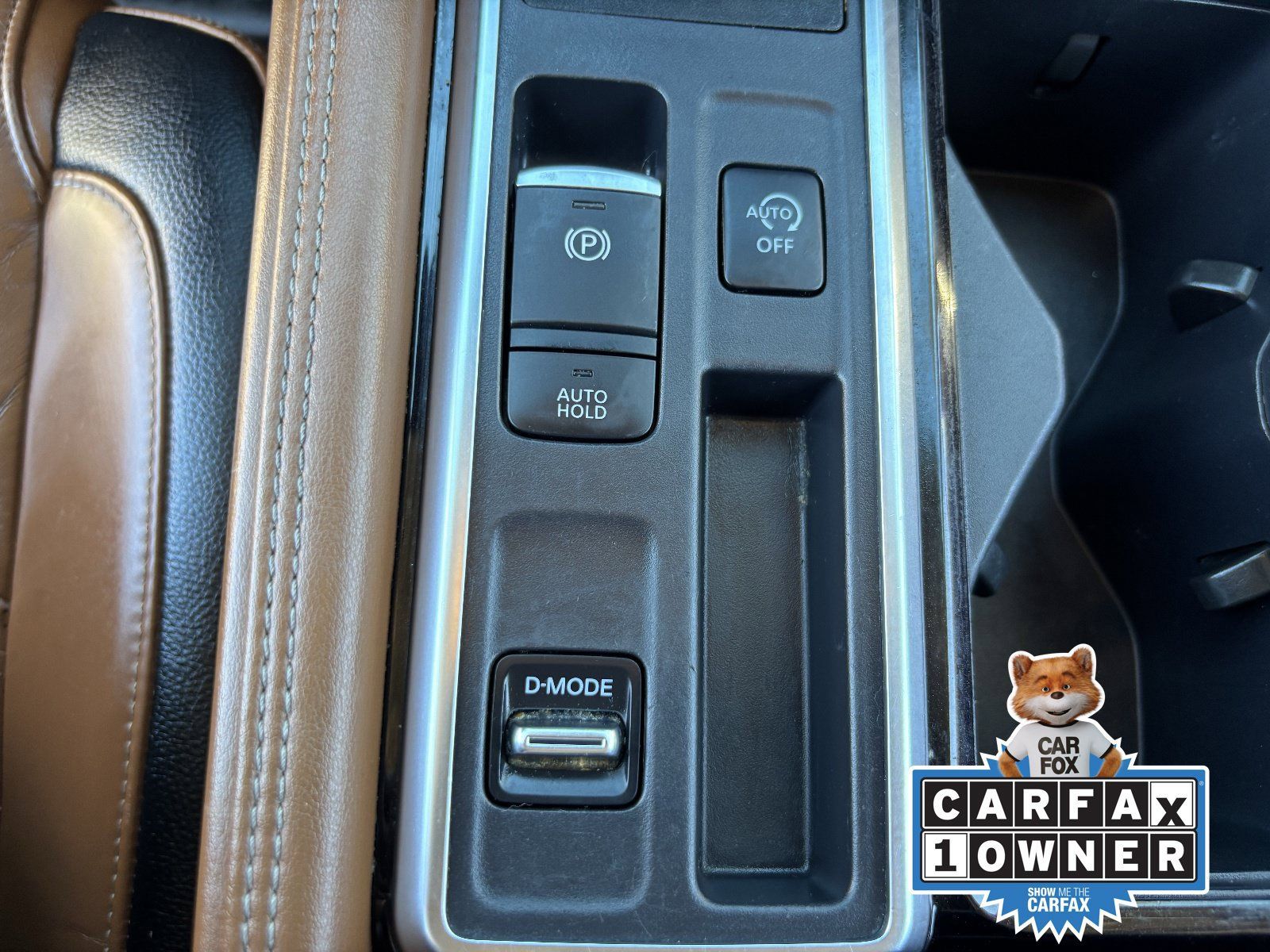 Used 2022 Nissan Pathfinder Platinum w/ Cargo Package FWD image 28