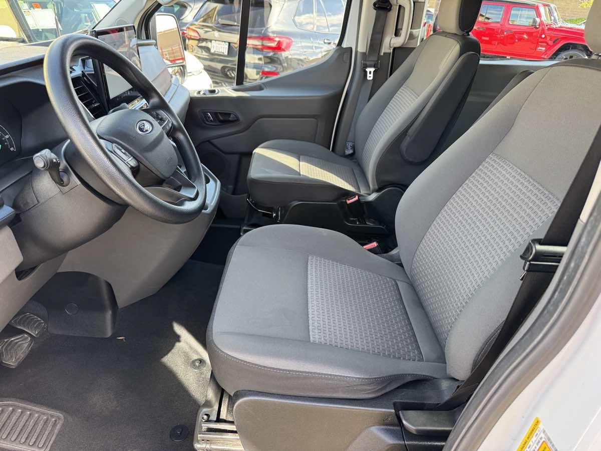 Used 2024 Ford Transit 350 XLT RWD image 26